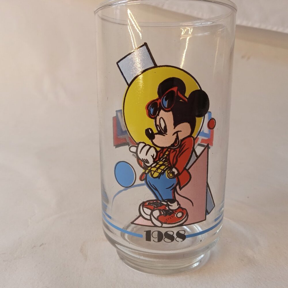 Disney Mickey Mouse Through The Years 1928 - 1988 60th Drinking Glass Sunoco